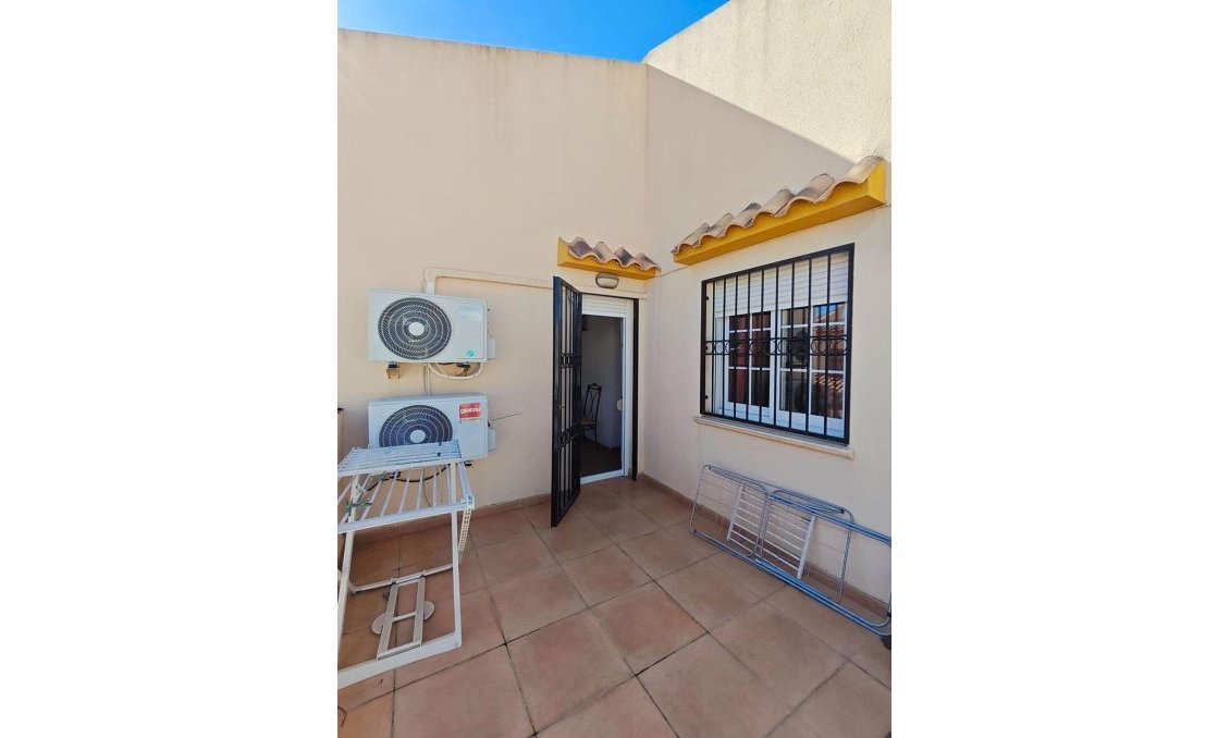 Resale - Townhouse -
Orihuela Costa - La Florida