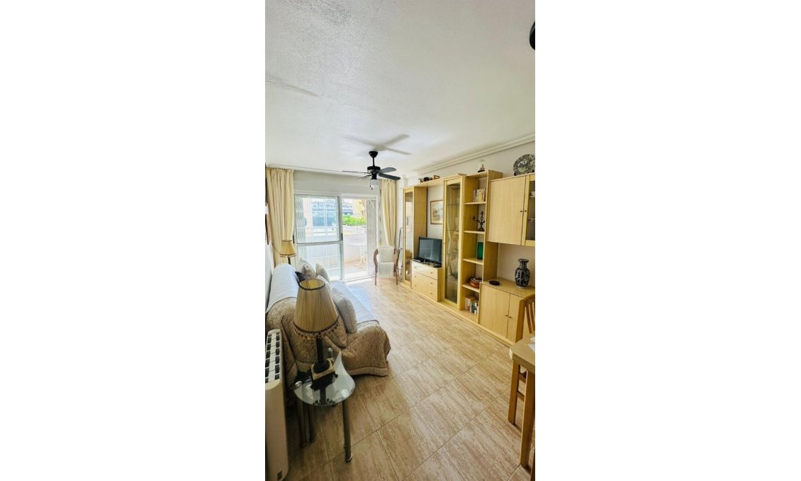 Resale - Apartment -
Torrevieja - Costa Blanca