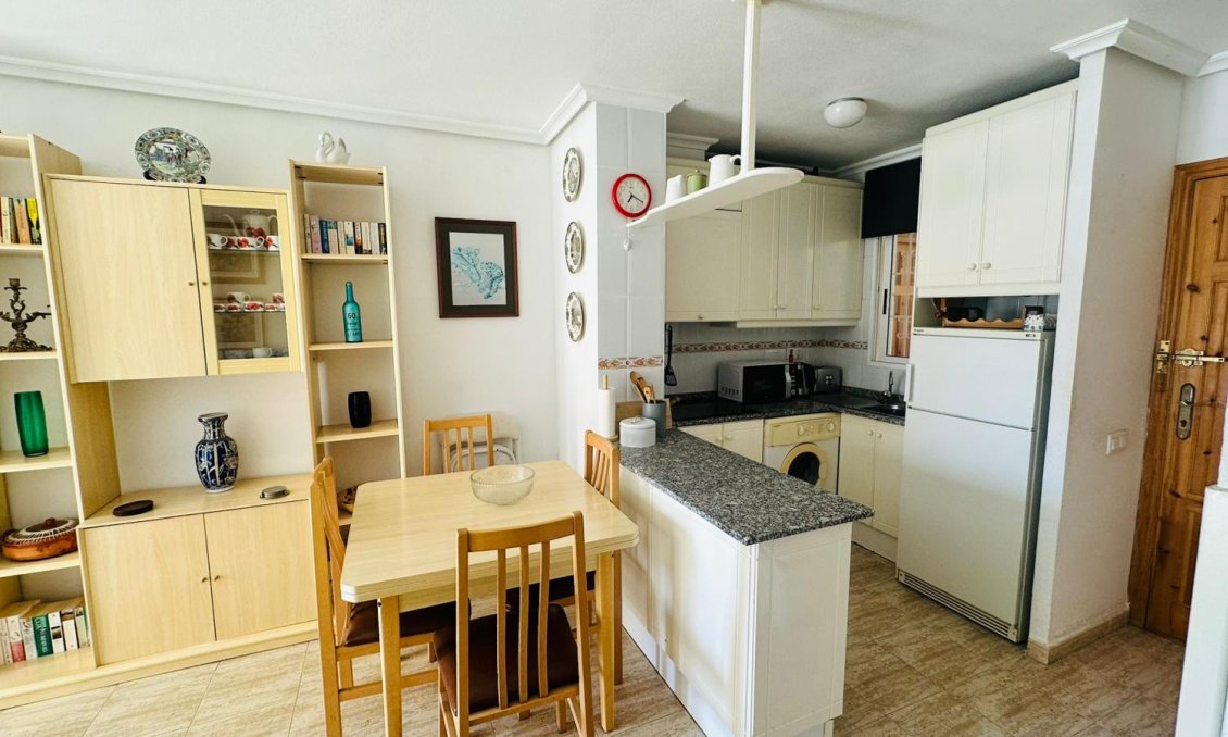 Resale - Apartment -
Torrevieja - Costa Blanca