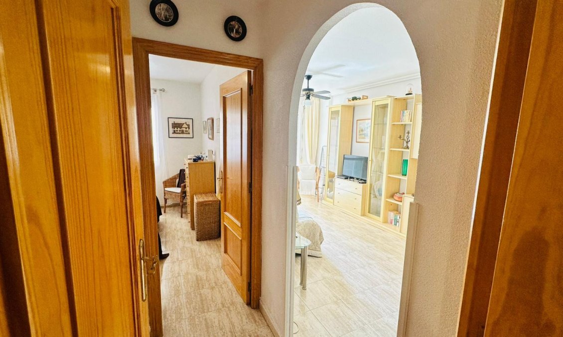 Resale - Apartment -
Torrevieja - Costa Blanca