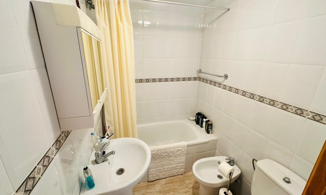 Resale - Apartment -
Torrevieja - Costa Blanca