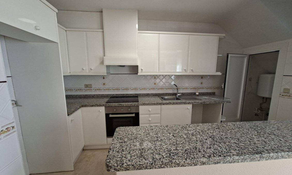 Resale - Bungalow -
Orihuela Costa - Villamartín-las Filipinas