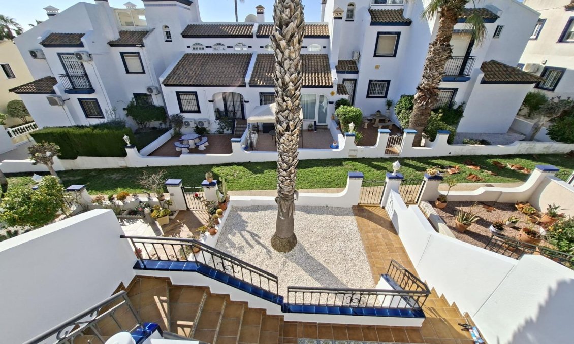 Resale - Bungalow -
Orihuela Costa - Villamartín-las Filipinas