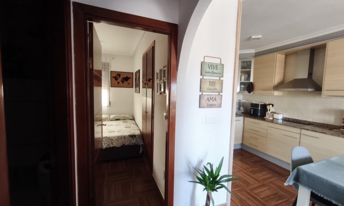 Resale - Bungalow -
Torrevieja - Parque Acuático - Sector 25