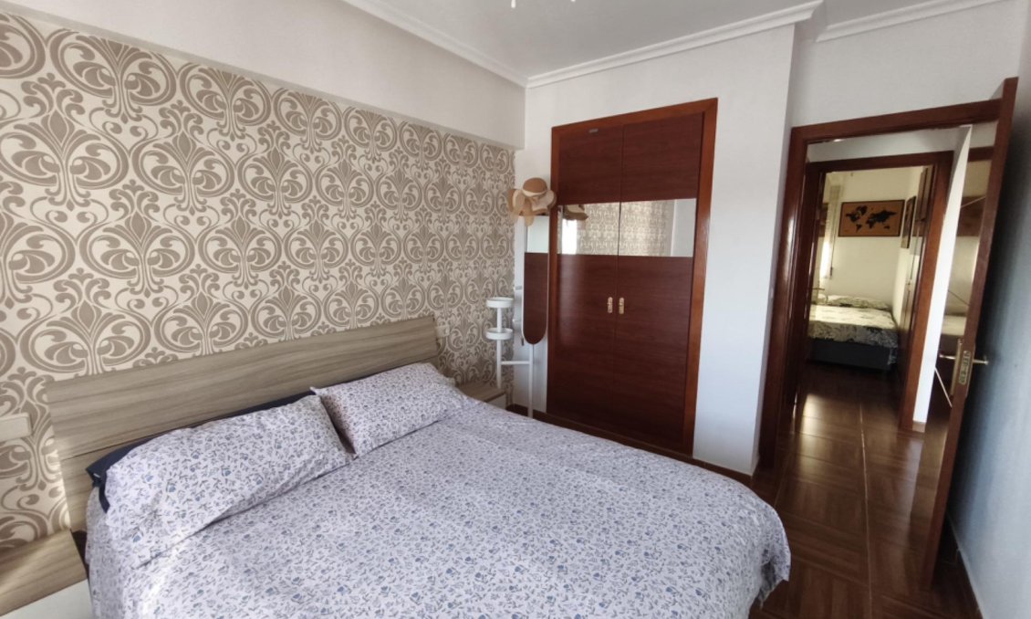Resale - Bungalow -
Torrevieja - Parque Acuático - Sector 25