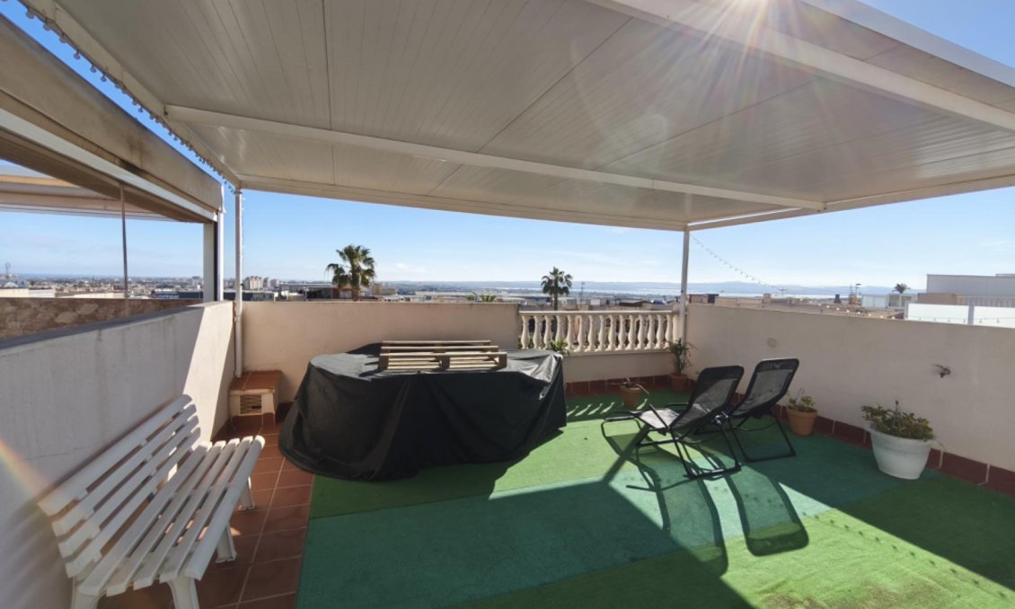 Resale - Bungalow -
Torrevieja - Parque Acuático - Sector 25