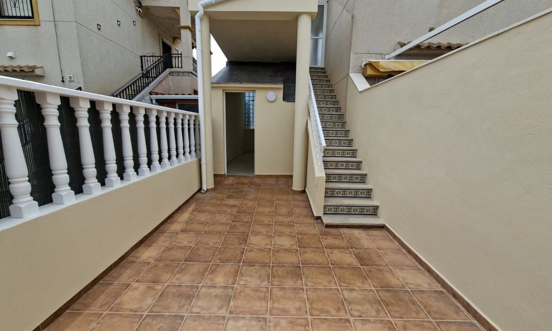 Segunda mano - Apartamento -
Orihuela Costa - Costa Blanca