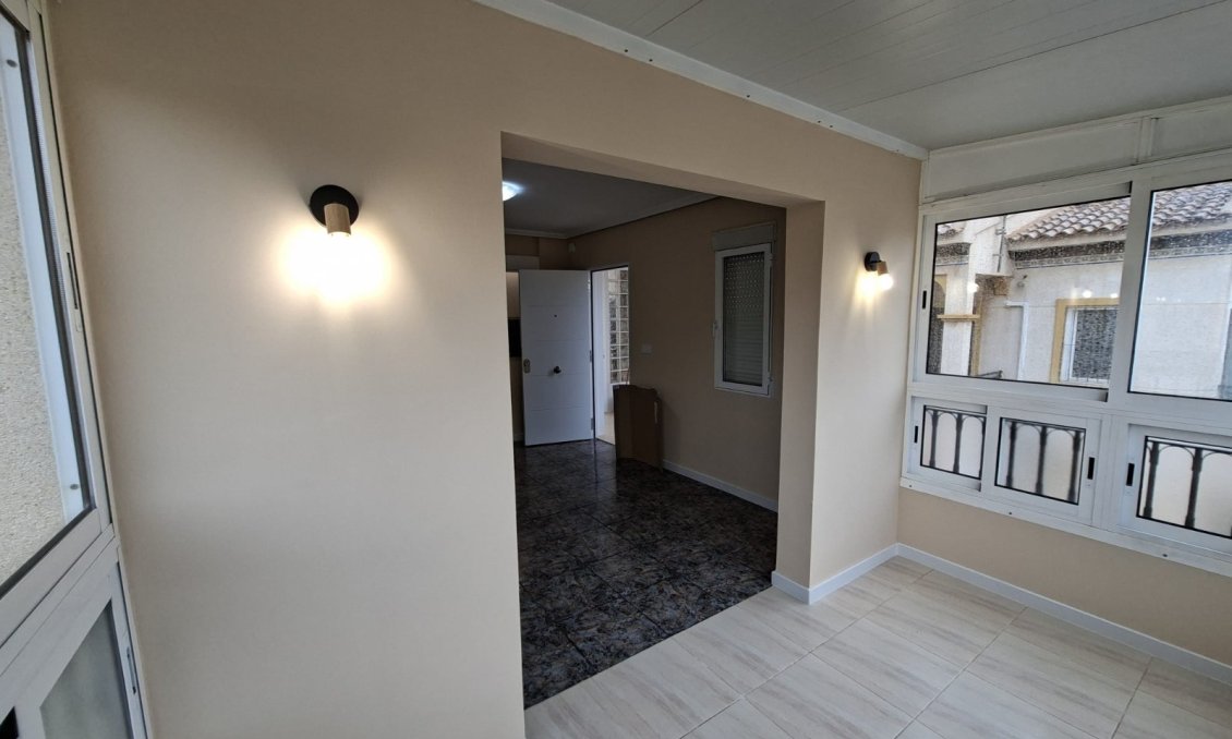 Segunda mano - Apartamento -
Orihuela Costa - Costa Blanca