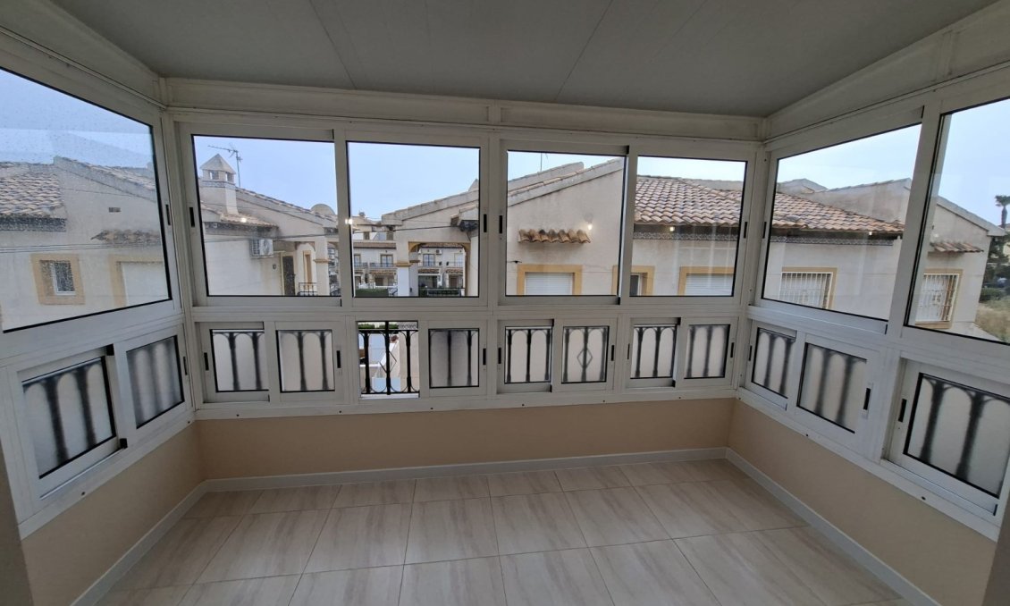 Segunda mano - Apartamento -
Orihuela Costa - Costa Blanca