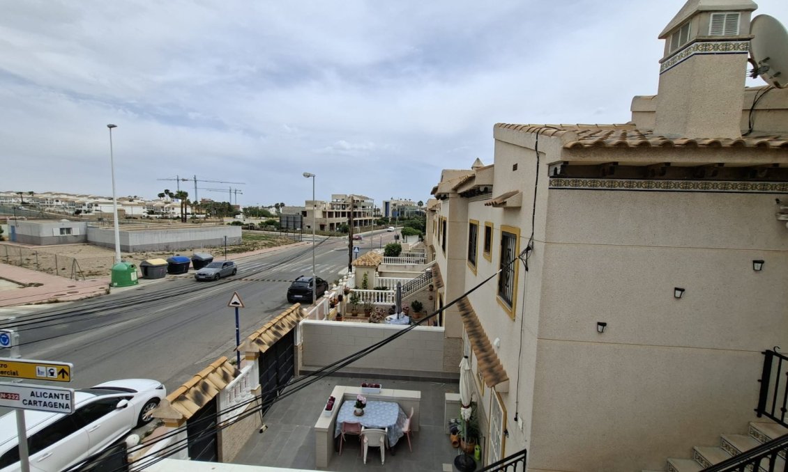 Segunda mano - Apartamento -
Orihuela Costa - Costa Blanca