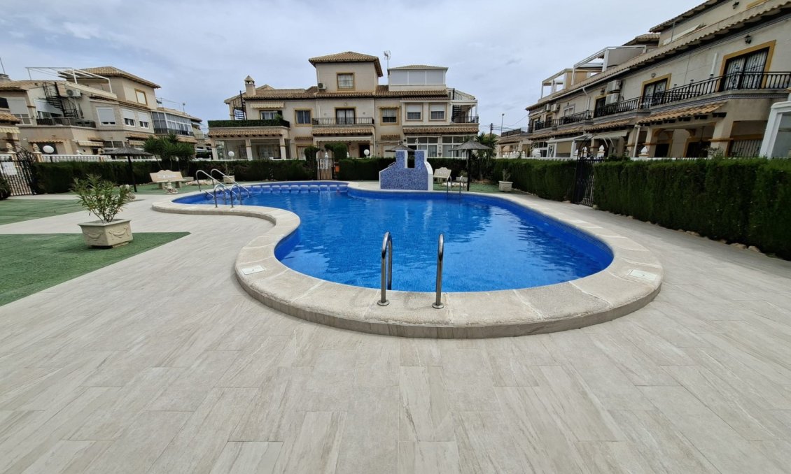 Segunda mano - Apartamento -
Orihuela Costa - Costa Blanca