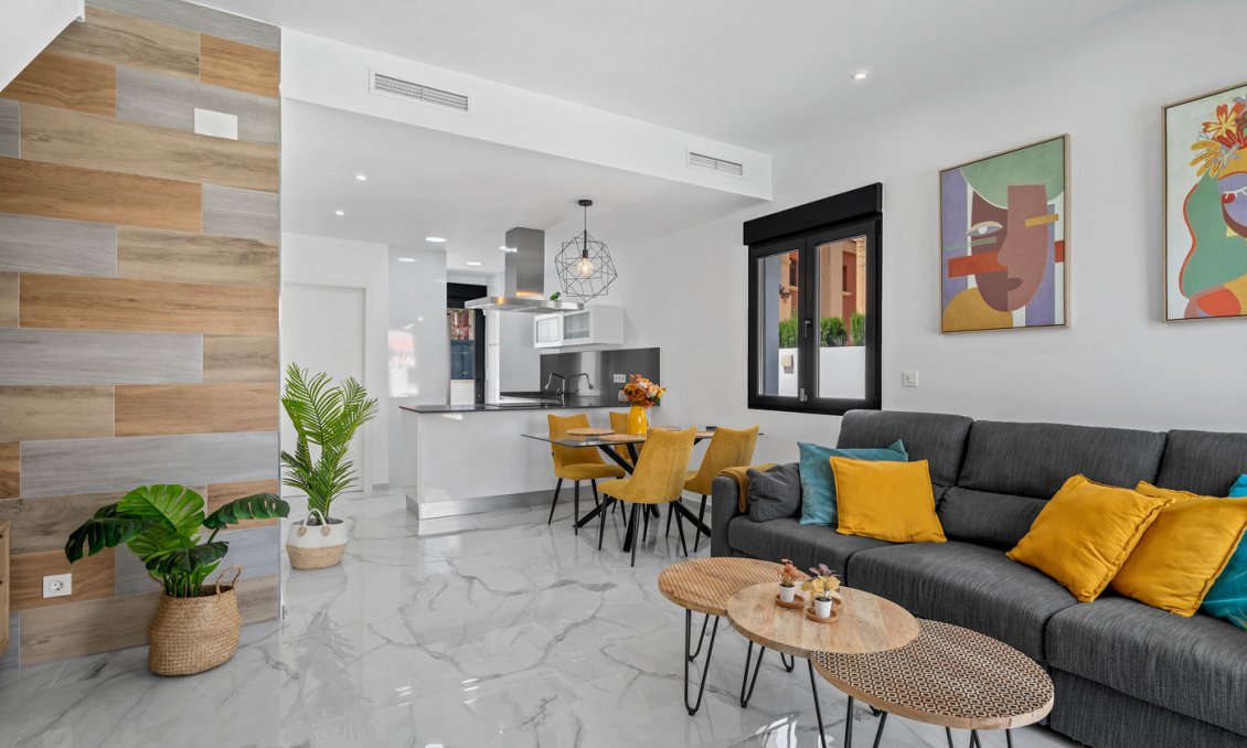 Resale - Villa -
Torrevieja - Costa Blanca