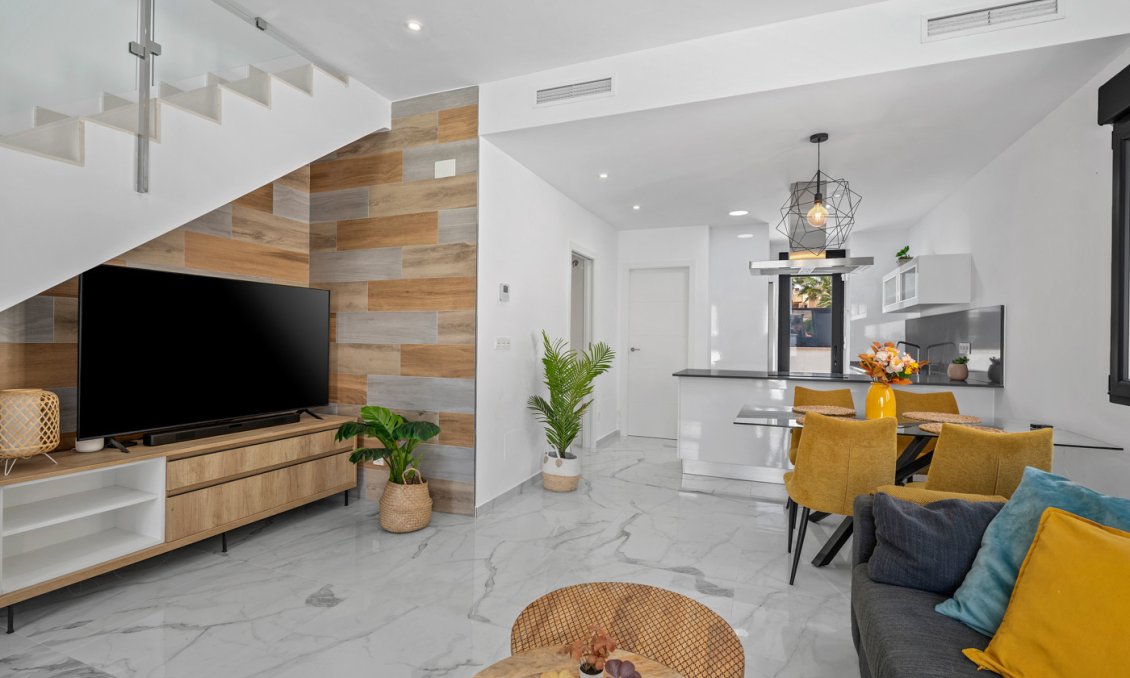 Resale - Villa -
Torrevieja - Costa Blanca