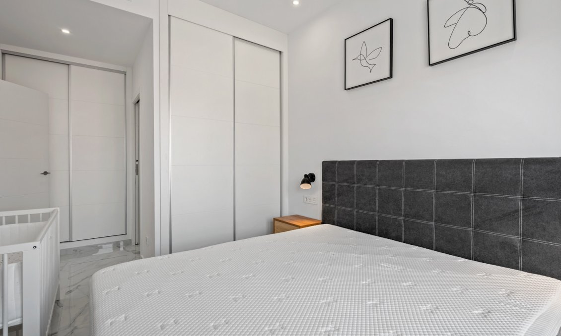 Resale - Villa -
Torrevieja - Costa Blanca
