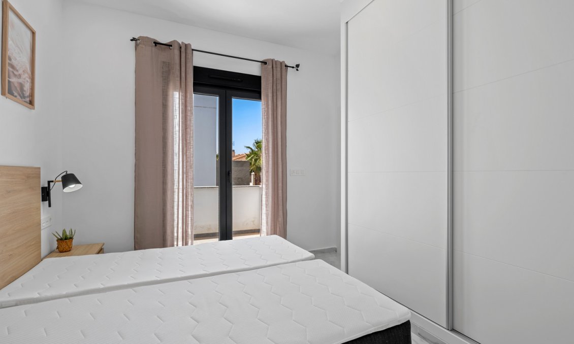 Resale - Villa -
Torrevieja - Costa Blanca