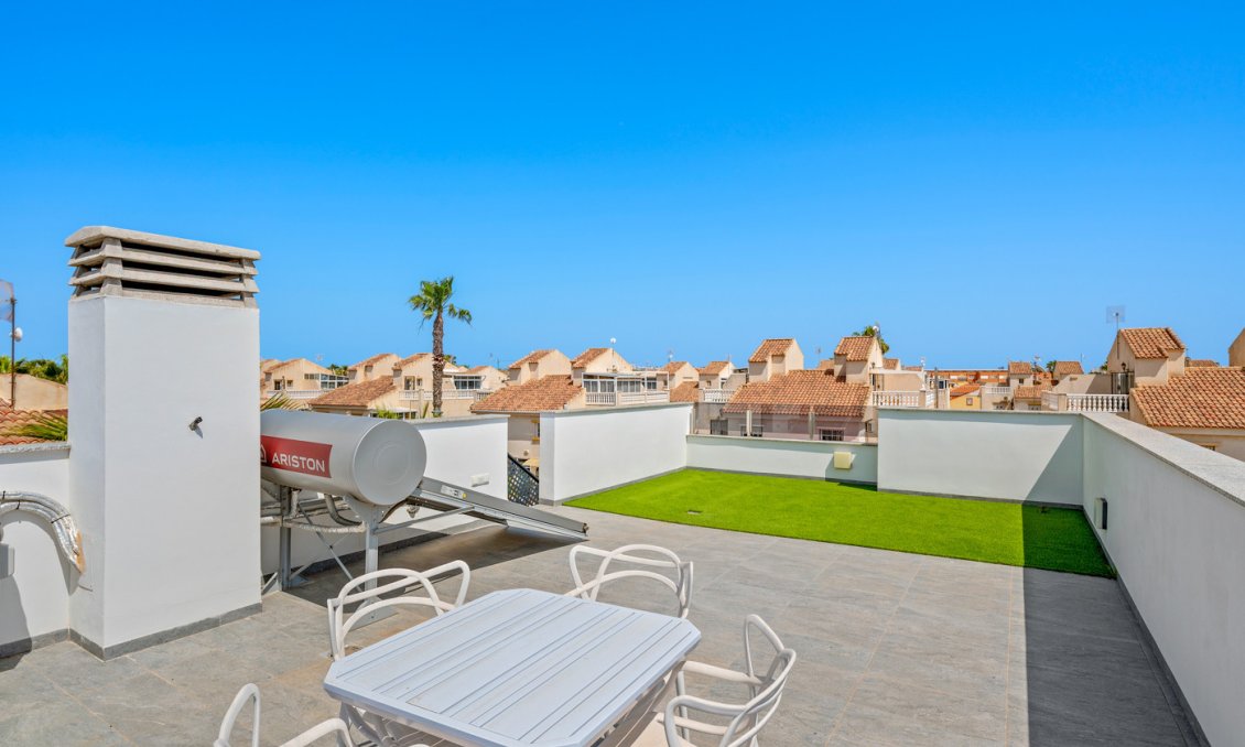 Resale - Villa -
Torrevieja - Costa Blanca