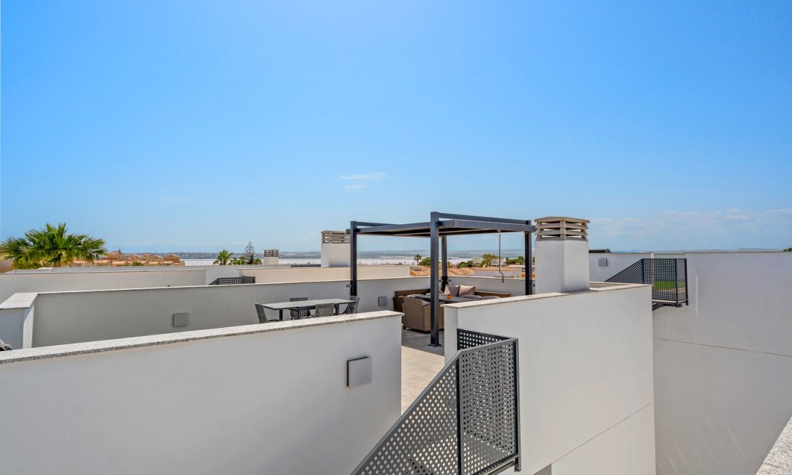 Resale - Villa -
Torrevieja - Costa Blanca