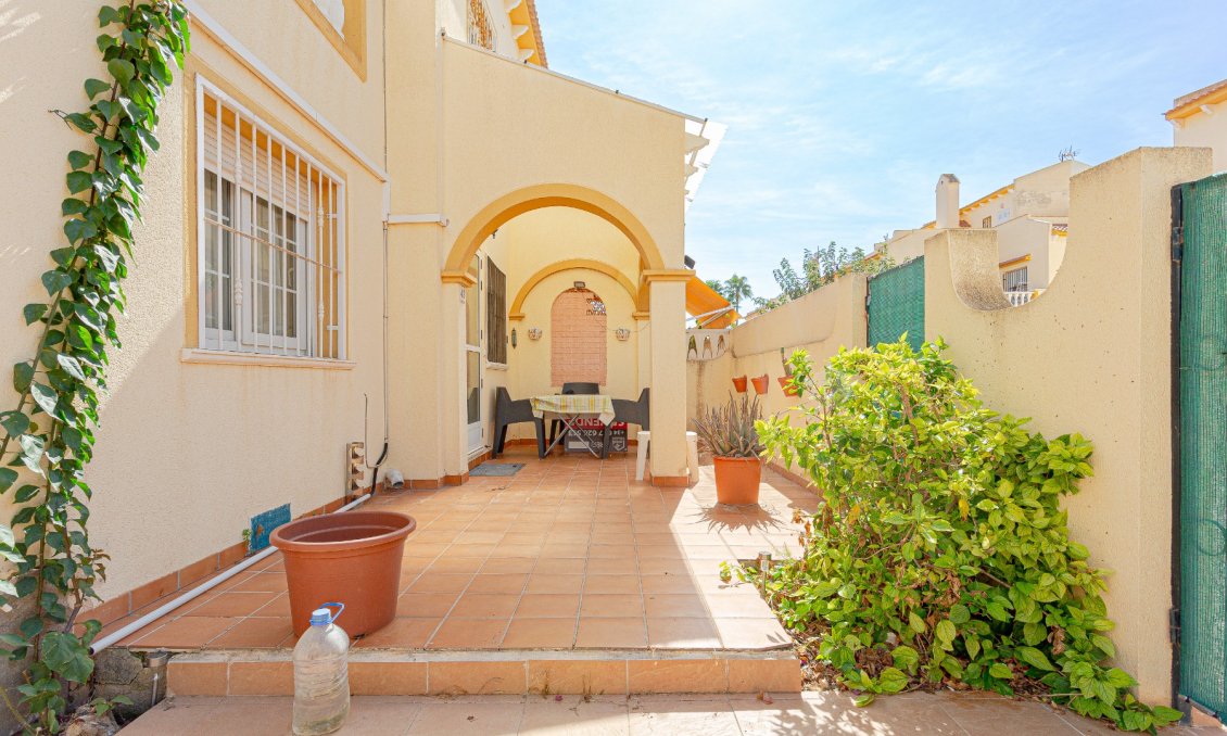 Segunda mano - Villa -
Pilar de la Horadada - Costa Blanca