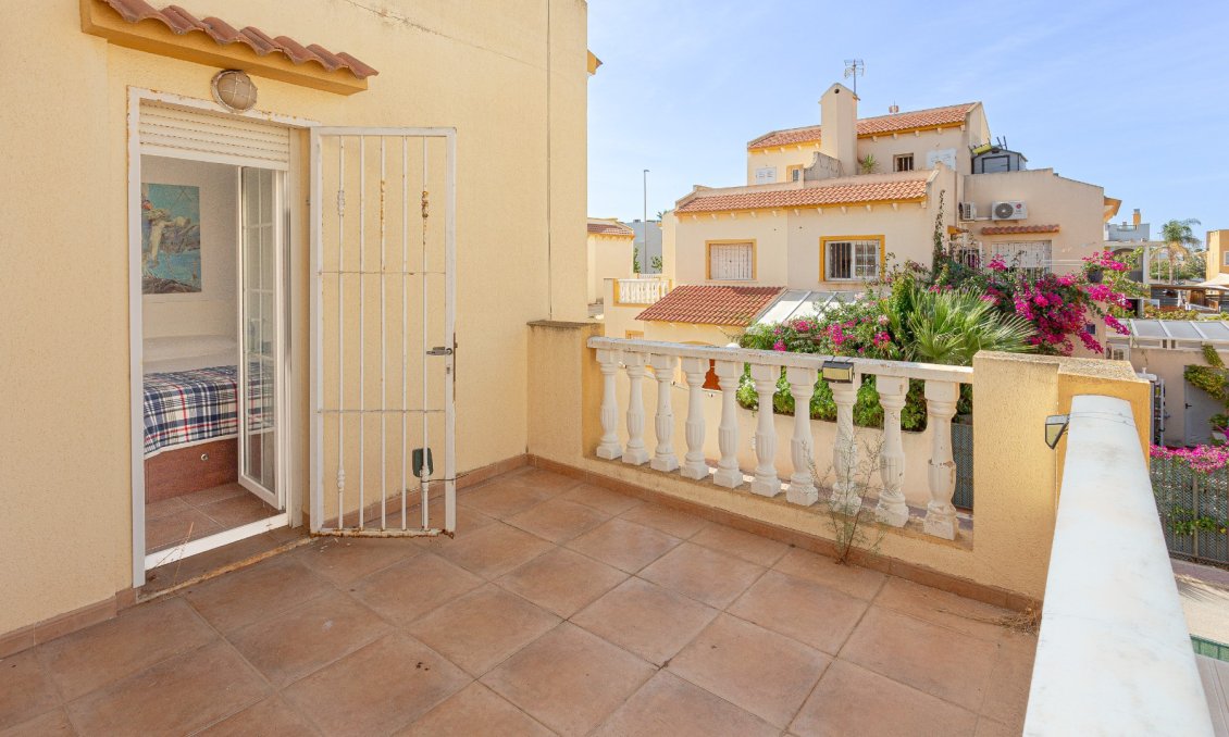 Segunda mano - Villa -
Pilar de la Horadada - Costa Blanca
