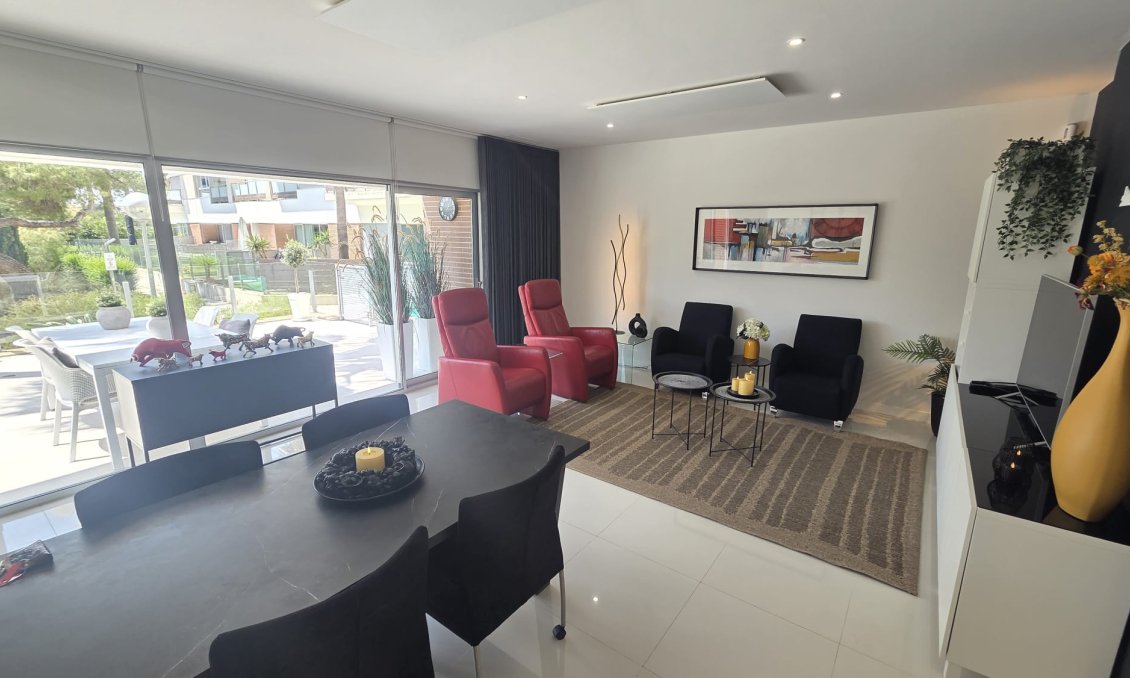 Segunda mano - Apartamento -
Villamartin - Costa Blanca
