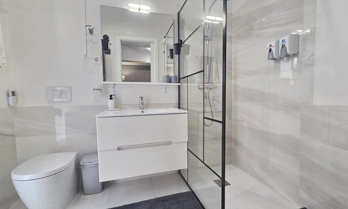 Segunda mano - Apartamento -
Villamartin - Costa Blanca