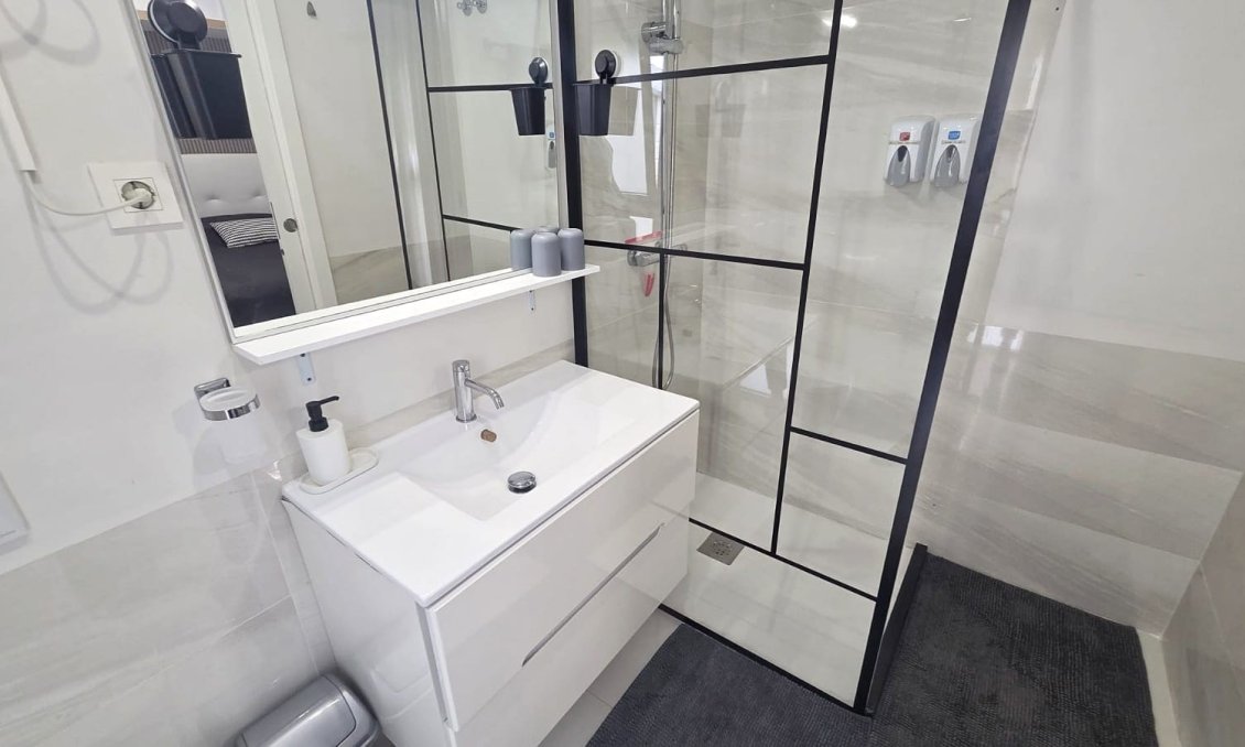 Segunda mano - Apartamento -
Villamartin - Costa Blanca