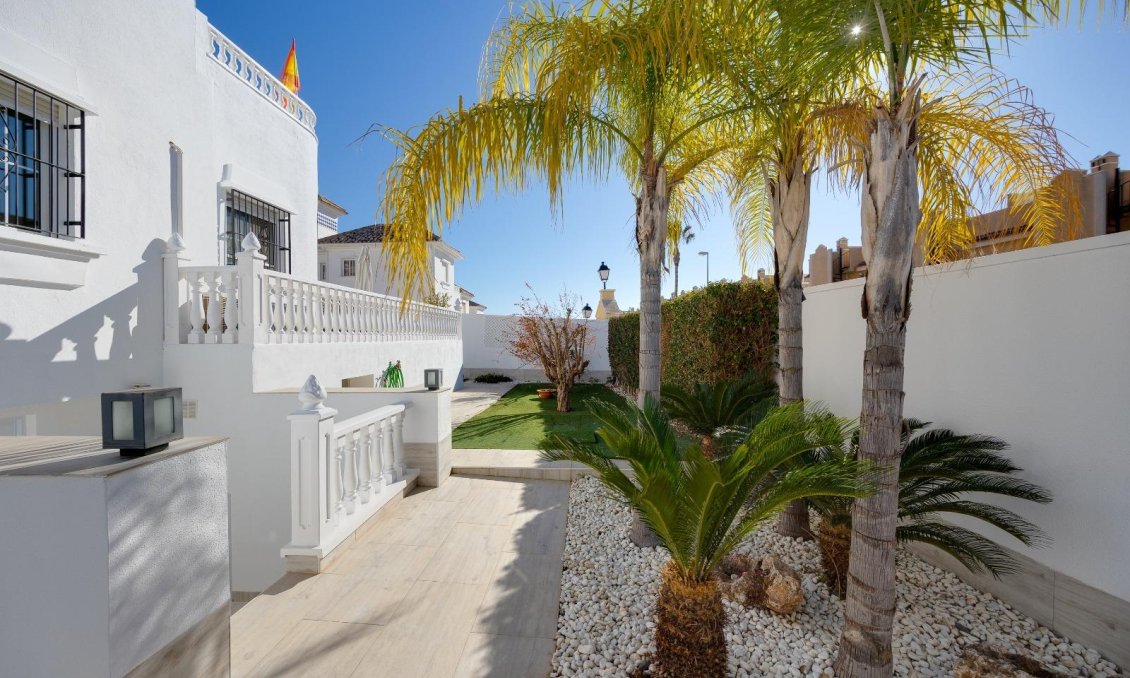 Segunda mano - Adosado -
Orihuela Costa - Las Filipinas
