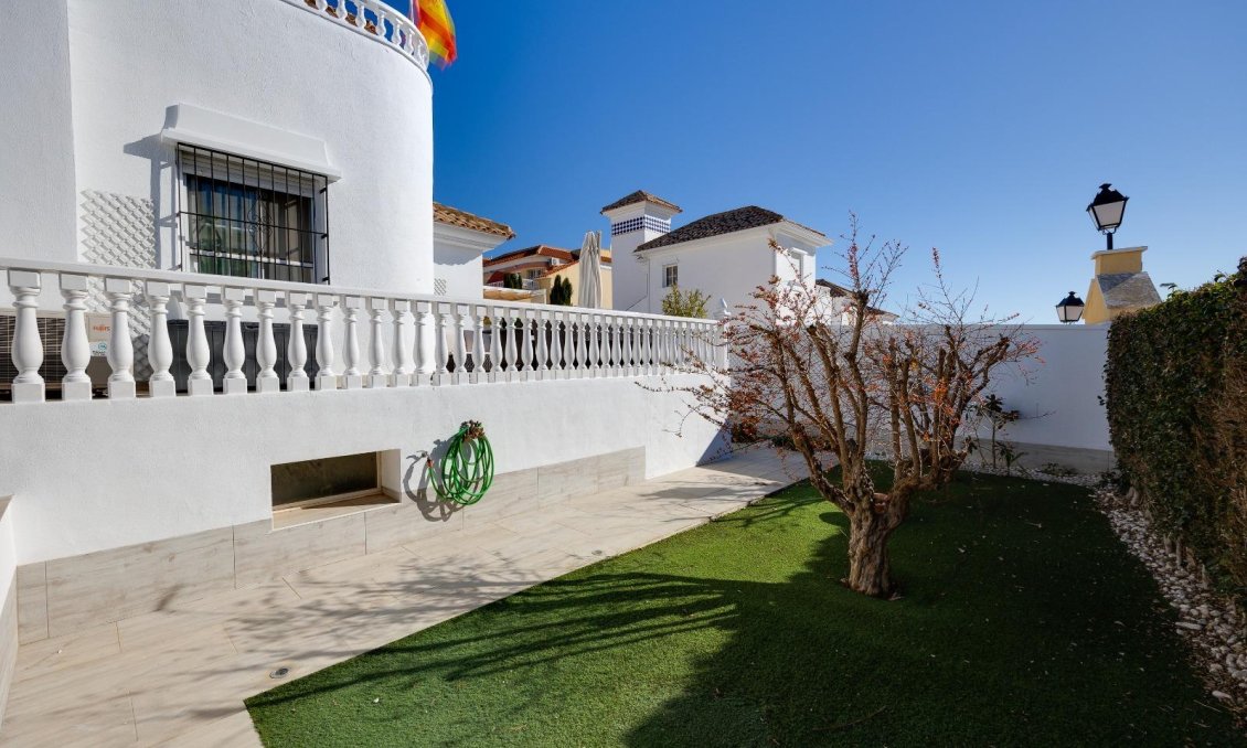 Segunda mano - Adosado -
Orihuela Costa - Las Filipinas