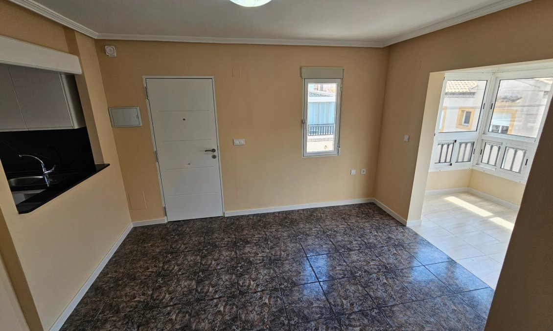 Segunda mano - Bungalow -
Orihuela Costa - Costa Blanca