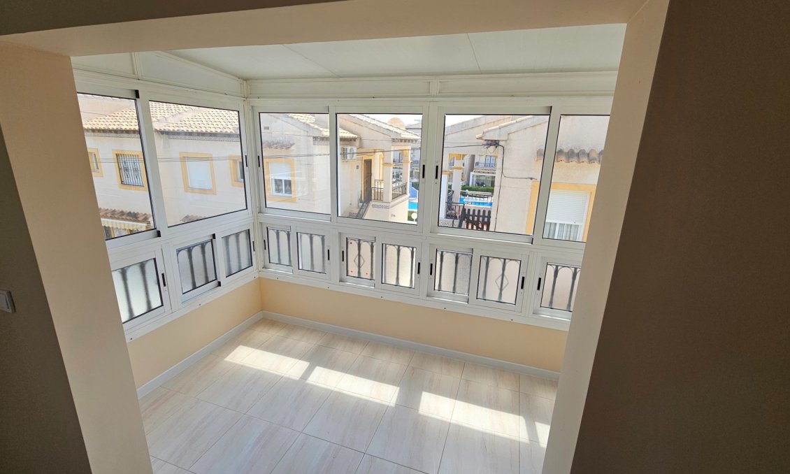 Segunda mano - Bungalow -
Orihuela Costa - Costa Blanca