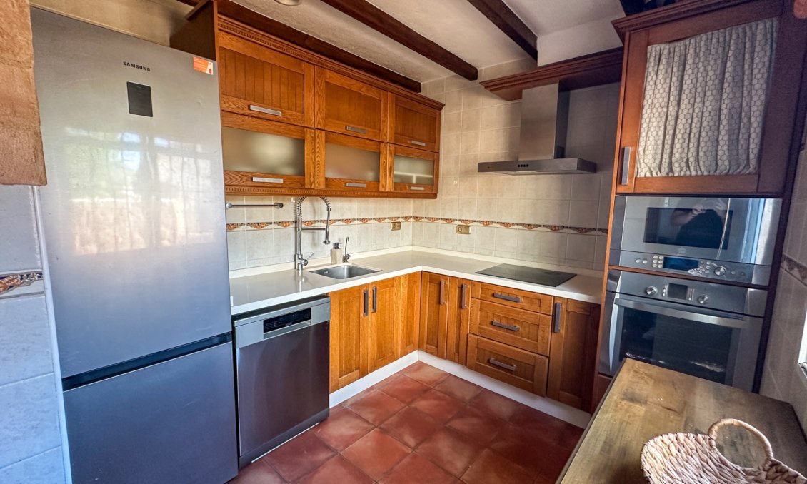 Resale - Townhouse -
San Miguel de Salinas - Inland