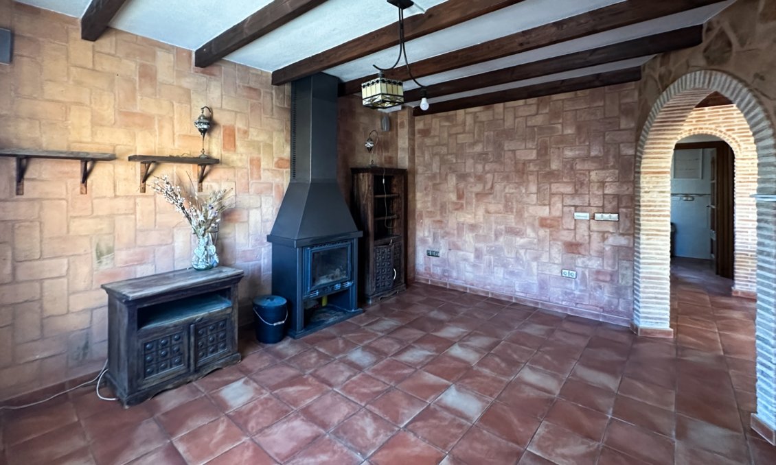 Resale - Townhouse -
San Miguel de Salinas - Inland