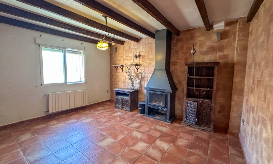 Resale - Townhouse -
San Miguel de Salinas - Inland