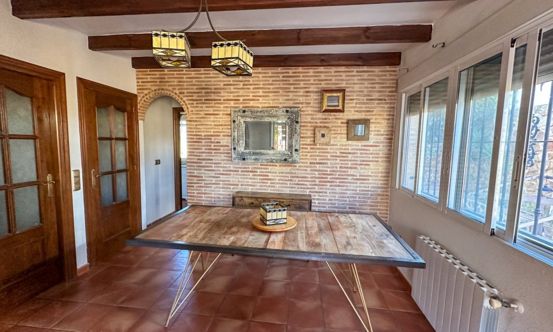 Resale - Townhouse -
San Miguel de Salinas - Inland