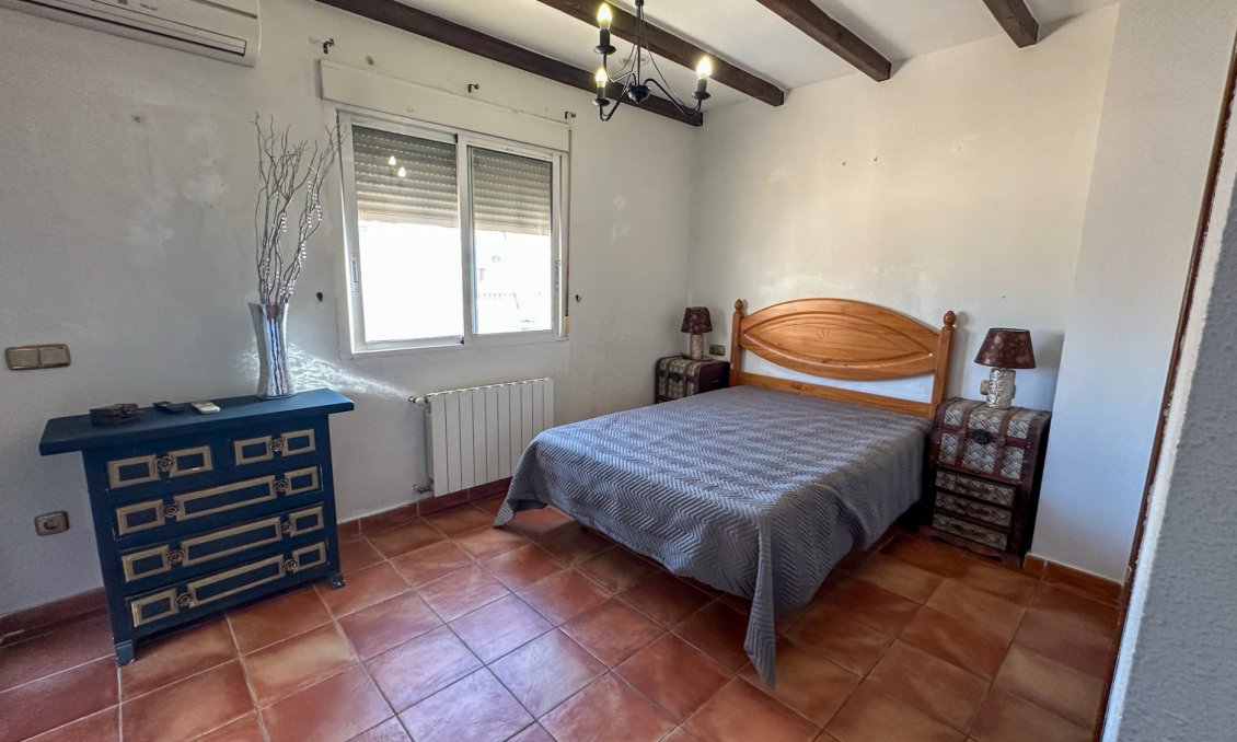 Resale - Townhouse -
San Miguel de Salinas - Inland