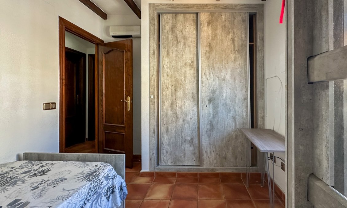 Resale - Townhouse -
San Miguel de Salinas - Inland