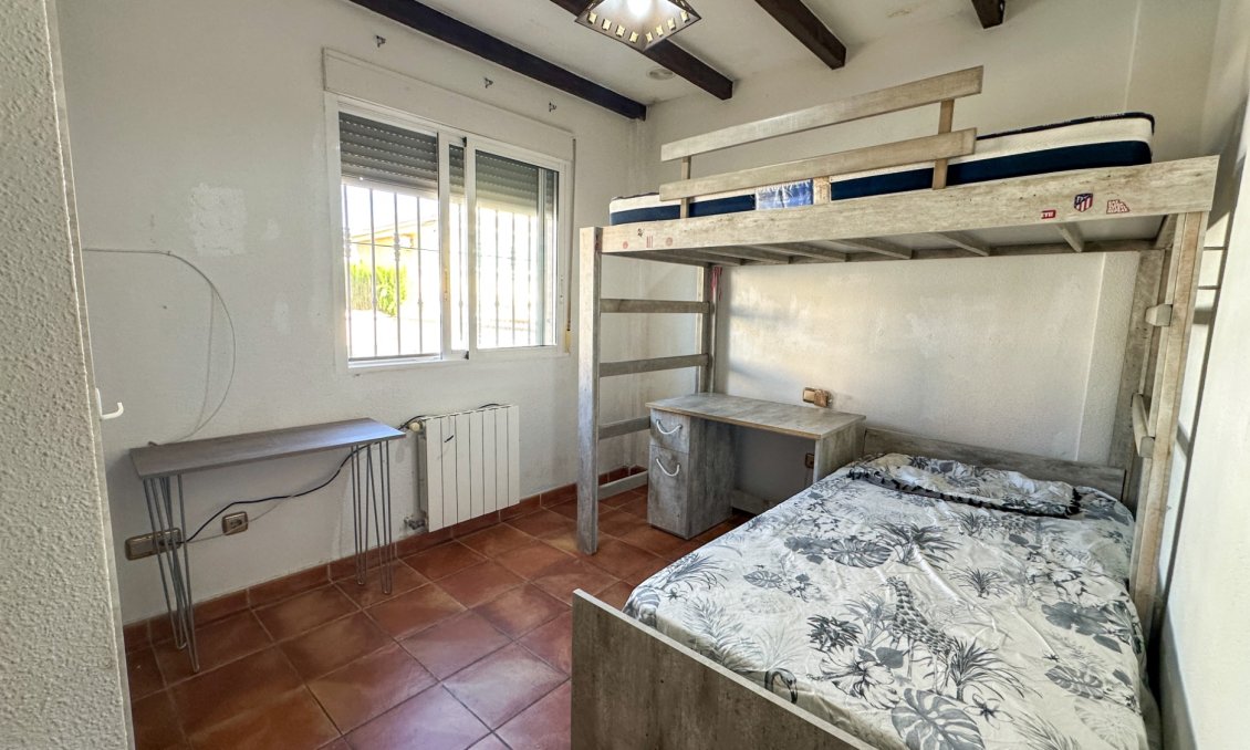 Resale - Townhouse -
San Miguel de Salinas - Inland