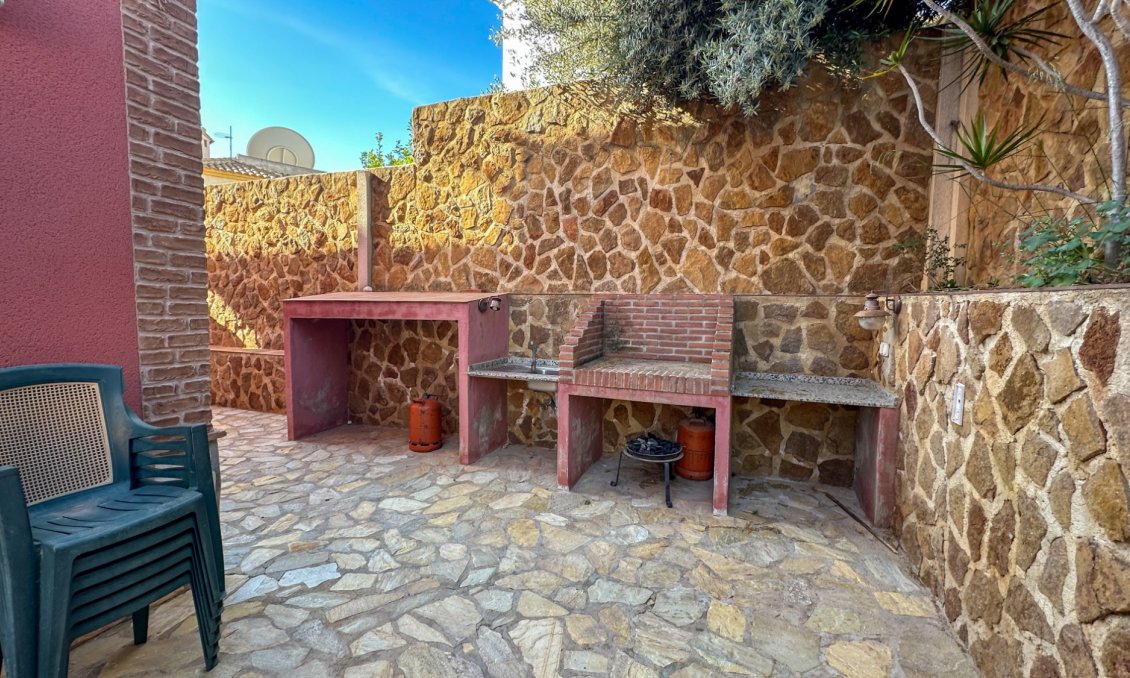Resale - Townhouse -
San Miguel de Salinas - Inland