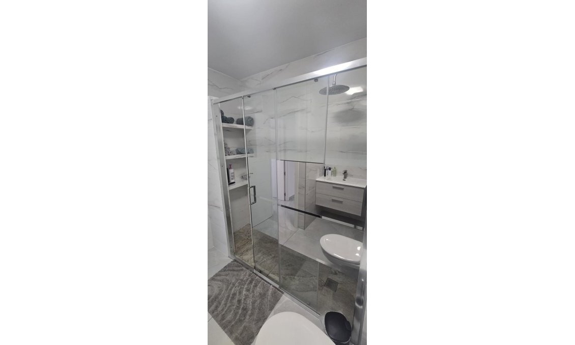 Resale - Apartment -
Torrevieja - Acequion