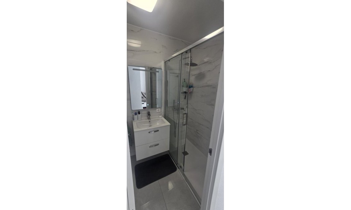 Resale - Apartment -
Torrevieja - Acequion