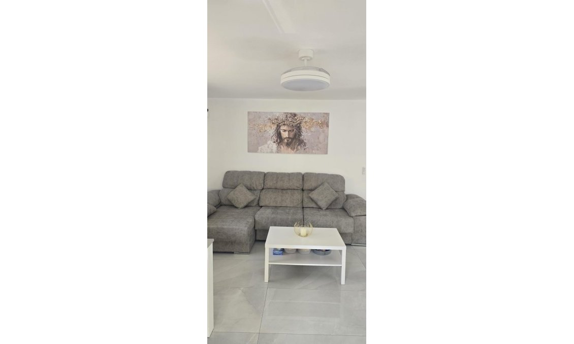 Resale - Apartment -
Torrevieja - Acequion