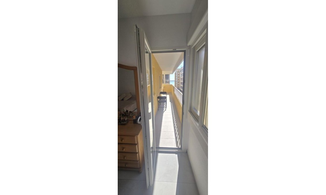 Resale - Apartment -
Torrevieja - Acequion