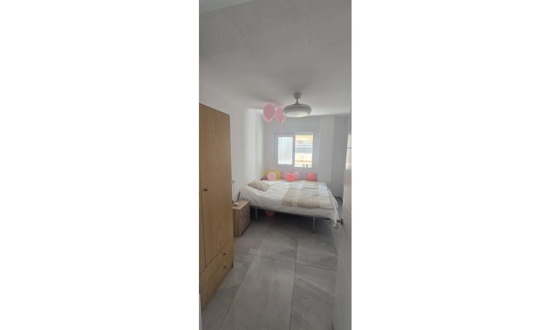 Resale - Apartment -
Torrevieja - Acequion