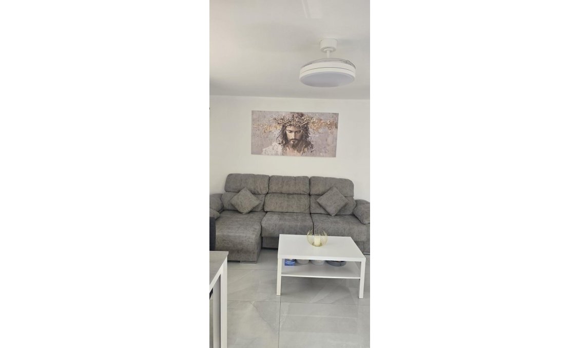 Resale - Apartment -
Torrevieja - Acequion