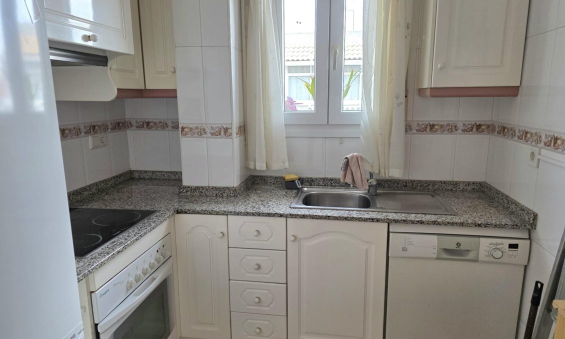 Wiederverkauf - Penthouse -
Torrevieja - Estacion De Autobuses