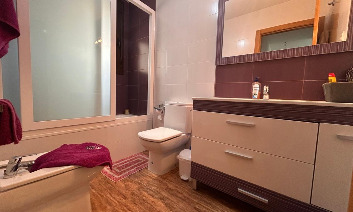 Használt Ingatlanok - Villa / Ikerház -
Los Alcazares - Serena Golf