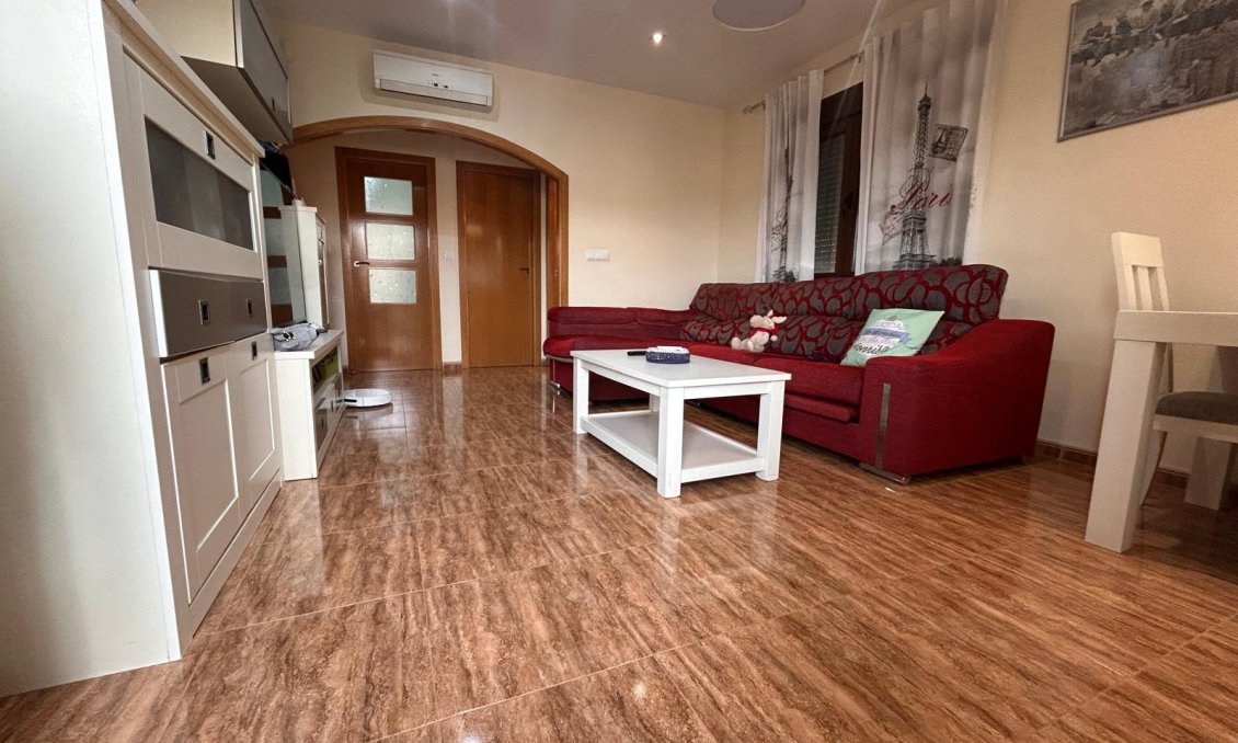 Használt Ingatlanok - Villa / Ikerház -
Los Alcazares - Serena Golf