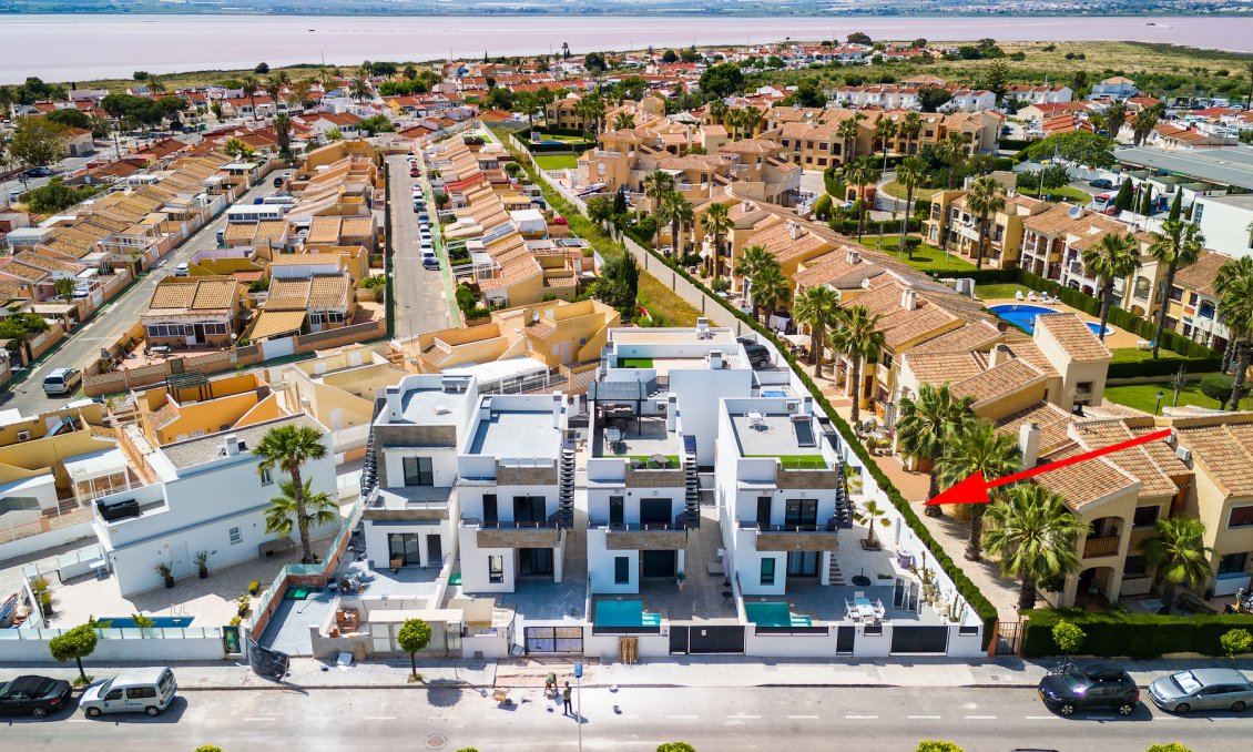 Resale - Villa -
Torrevieja - Costa Blanca