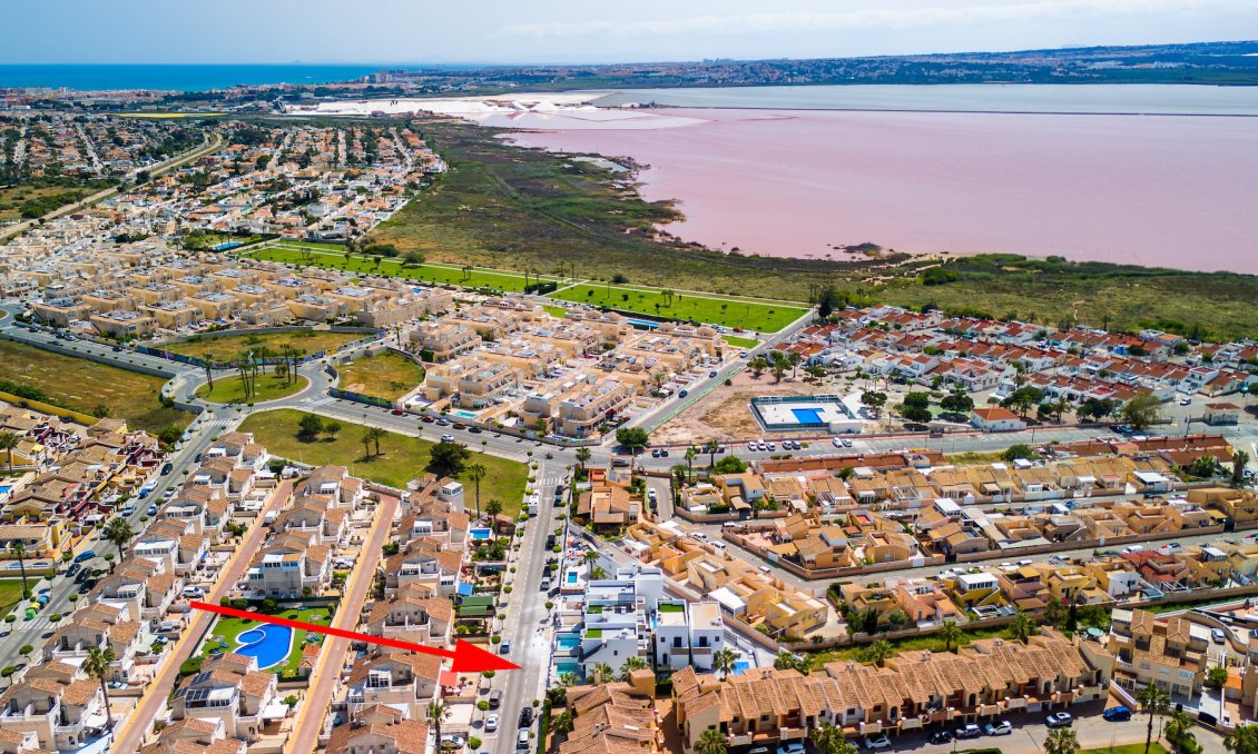 Resale - Villa -
Torrevieja - Costa Blanca