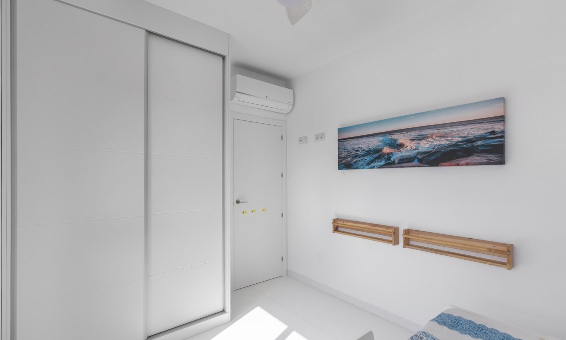 Használt Ingatlanok - Apartman -
San Miguel de Salinas - Inland